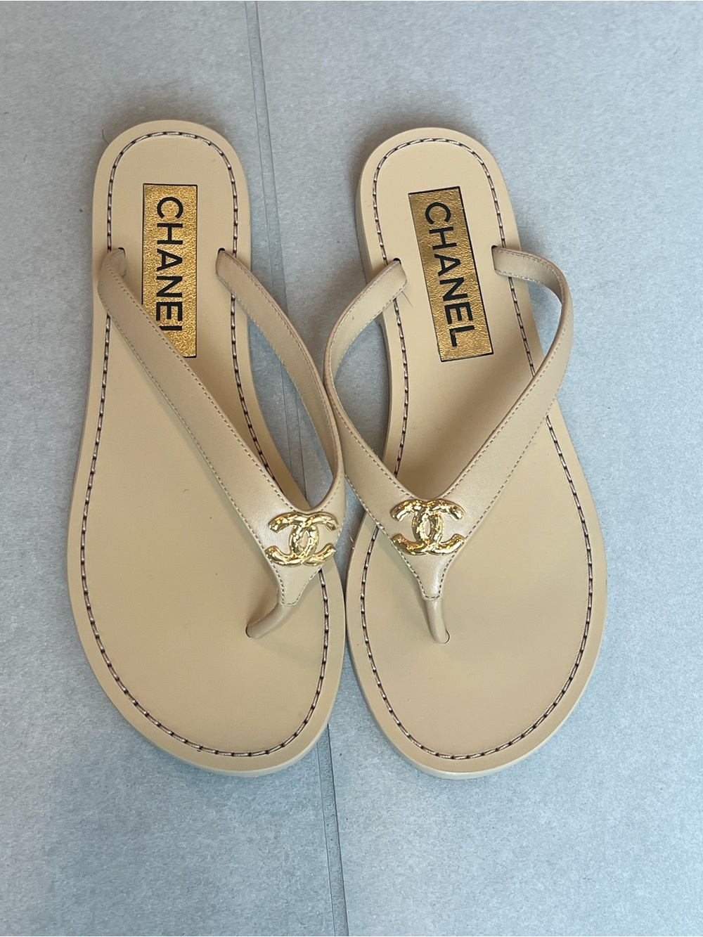 Chanel thong sandals size 36 beige with gold cc